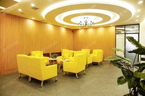 長(zhǎng)春傳陽(yáng)口腔醫(yī)院看牙多少錢(qián)？考察得知不僅專(zhuān)業(yè)價(jià)格還實(shí)惠